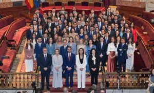 Una nueva promoción de notarios recibe sus títulos y se prepara para ejercer