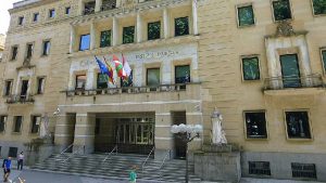 El TSJPV anula una multa impuesta a Serunión por la presencia de material genético de un insecto en un menú escolar