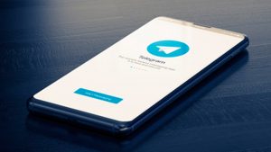 Condenado por distribuir en redes material pedófilo que generaba con IA mediante fotos de allegados