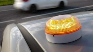 La AEPD aclara que quien adquiere una baliza V16 «no tiene que dar sus datos personales a ninguna administración»