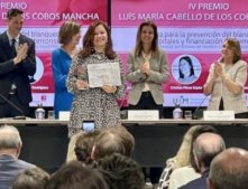 Un artículo sobre blanqueo de capitales publicado en Cinco Días Legal, reconocido por el Colegio de Registradores de España