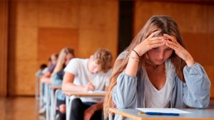 Denegada la medida cautelar solicitada por una alumna de la PAU que pretendía la repetición del examen de Biología porque contenía un error en un enunciado