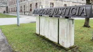 La Audiencia Provincial de Cantabria condena a un año de prisión a un hombre que se quedó con el dinero para reservar el alquiler de pisos